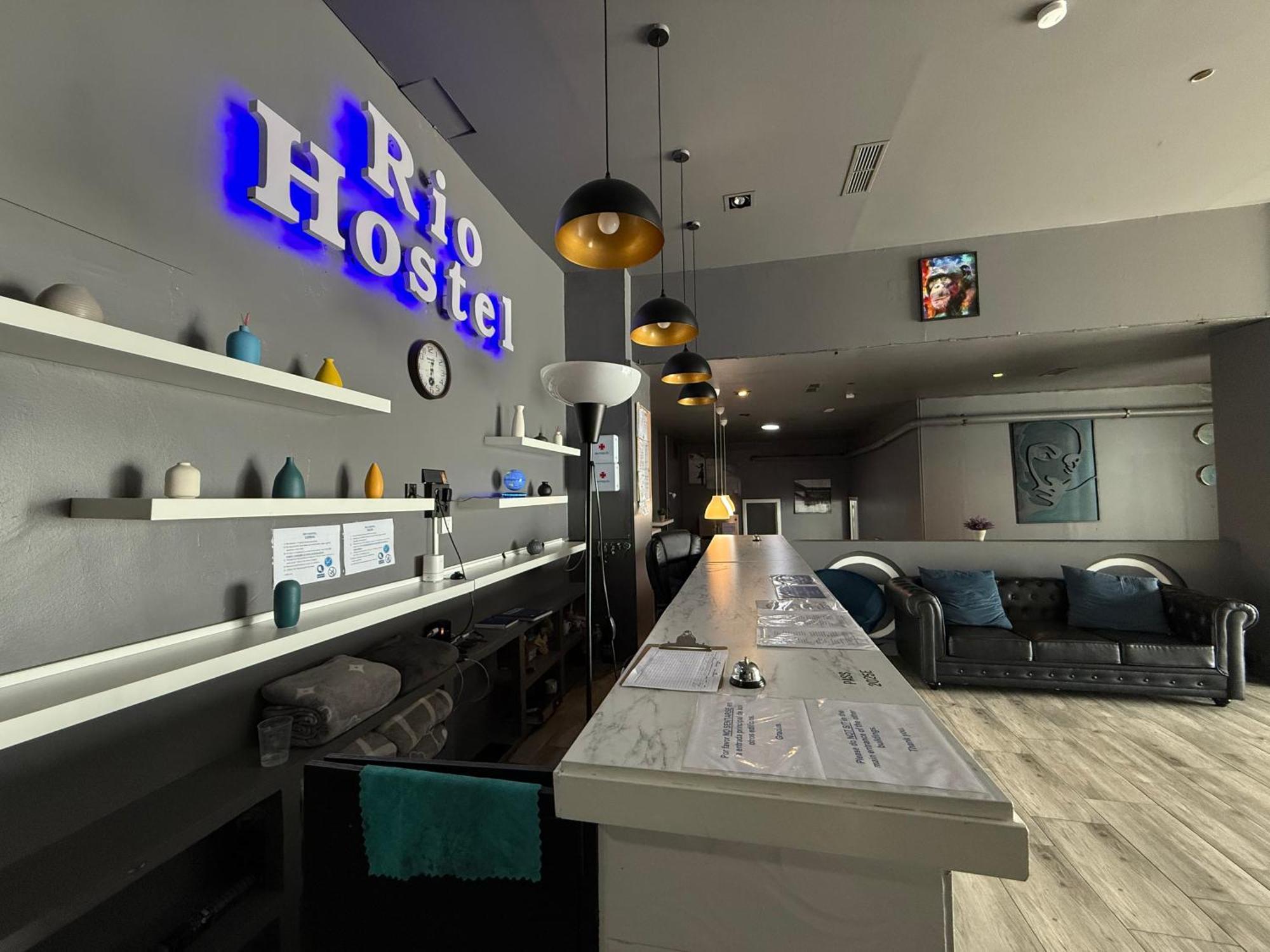 Hostel Rio Madrid Luaran gambar